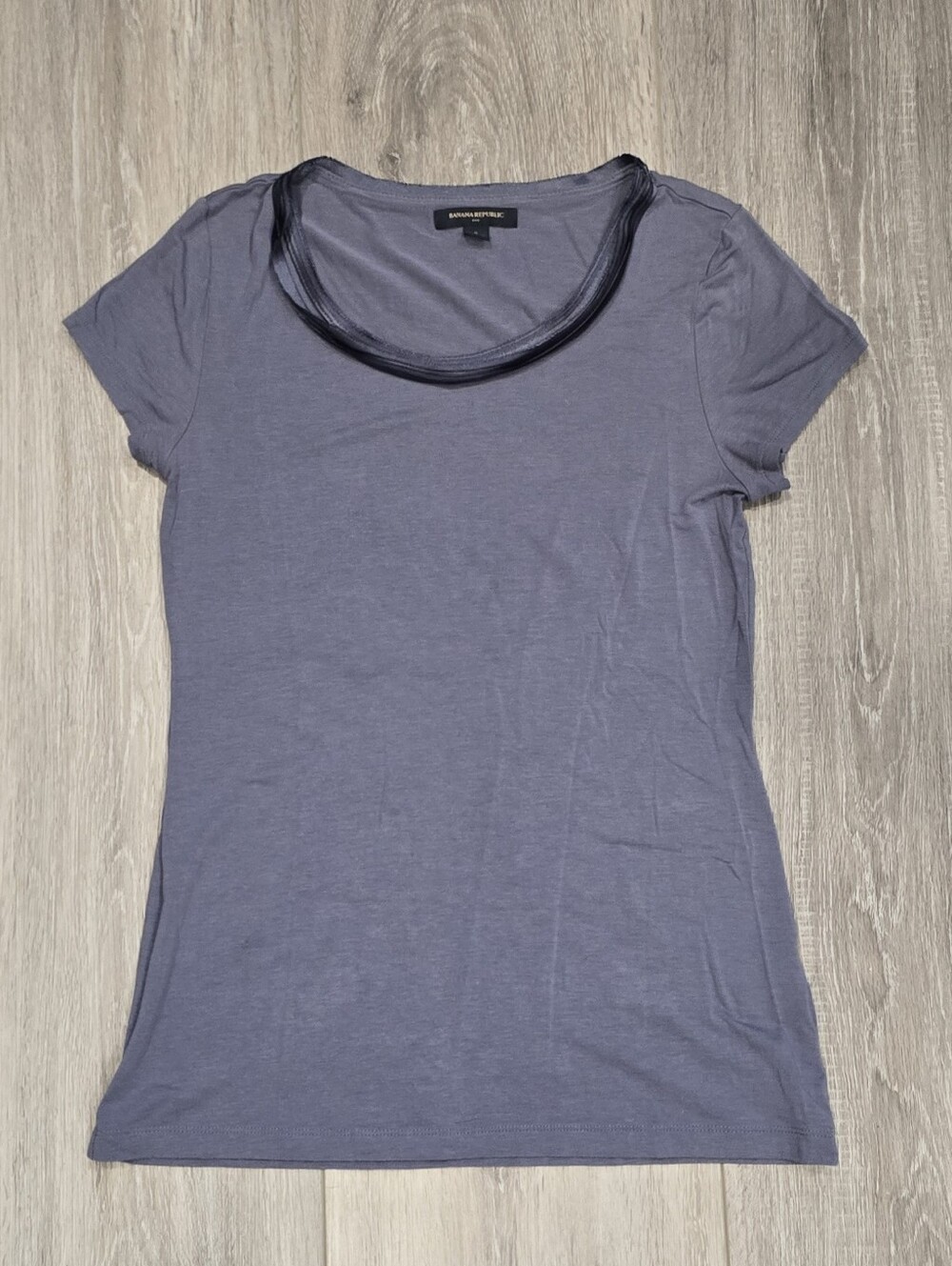 Banana Republic Short Sleeve Scoop Neck Top